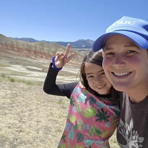 Quinn Strickler with her daughter on an Oregon family outing